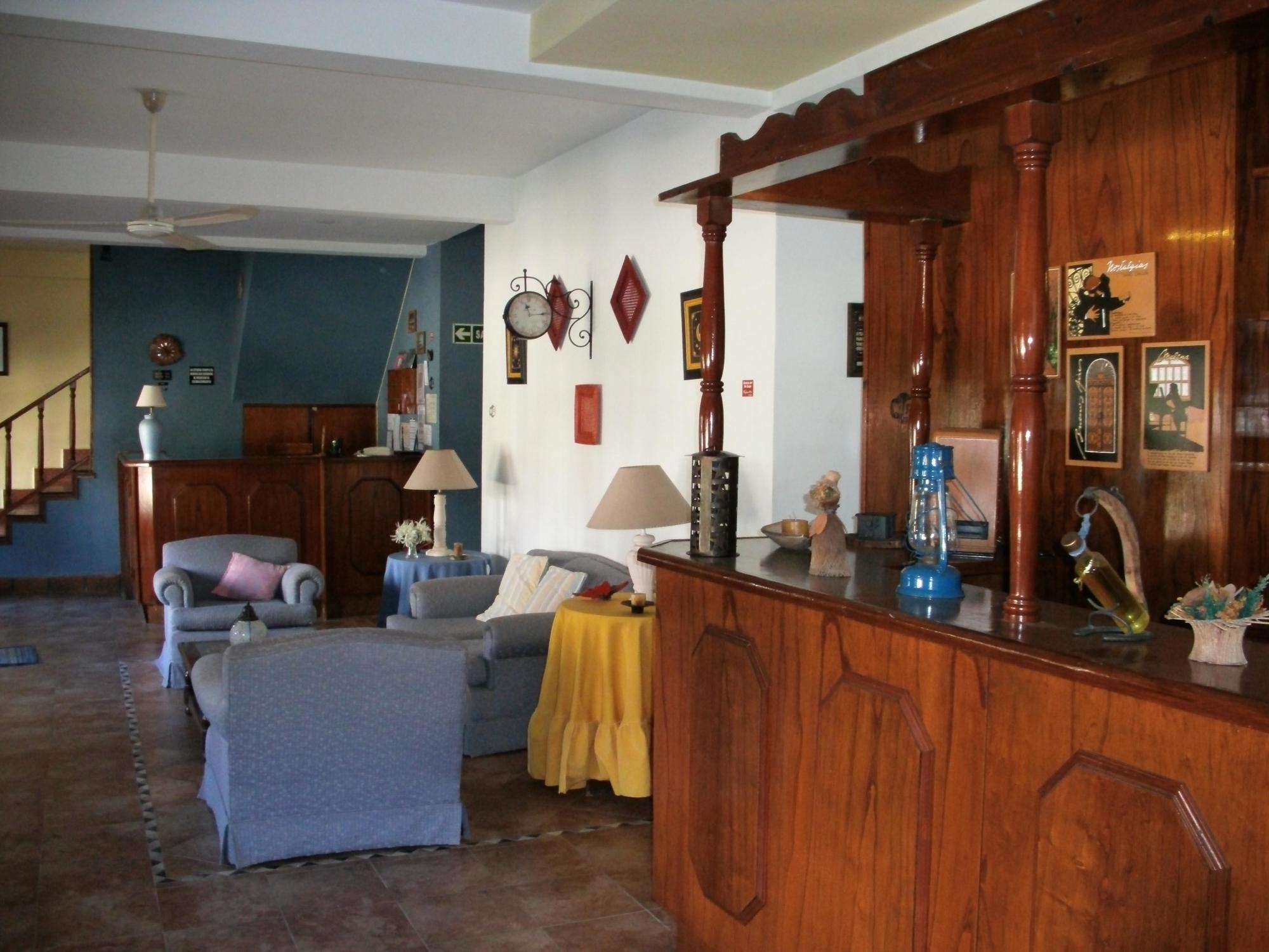 Posada De La Villa Вила Гесел Екстериор снимка